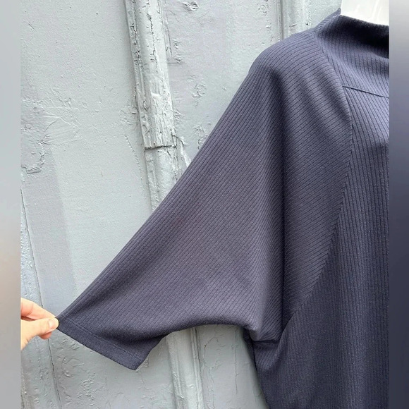 Ayrtight Modern Blue  Grey Ribbed Trapeze Dress, Large - Picture 5 of 10